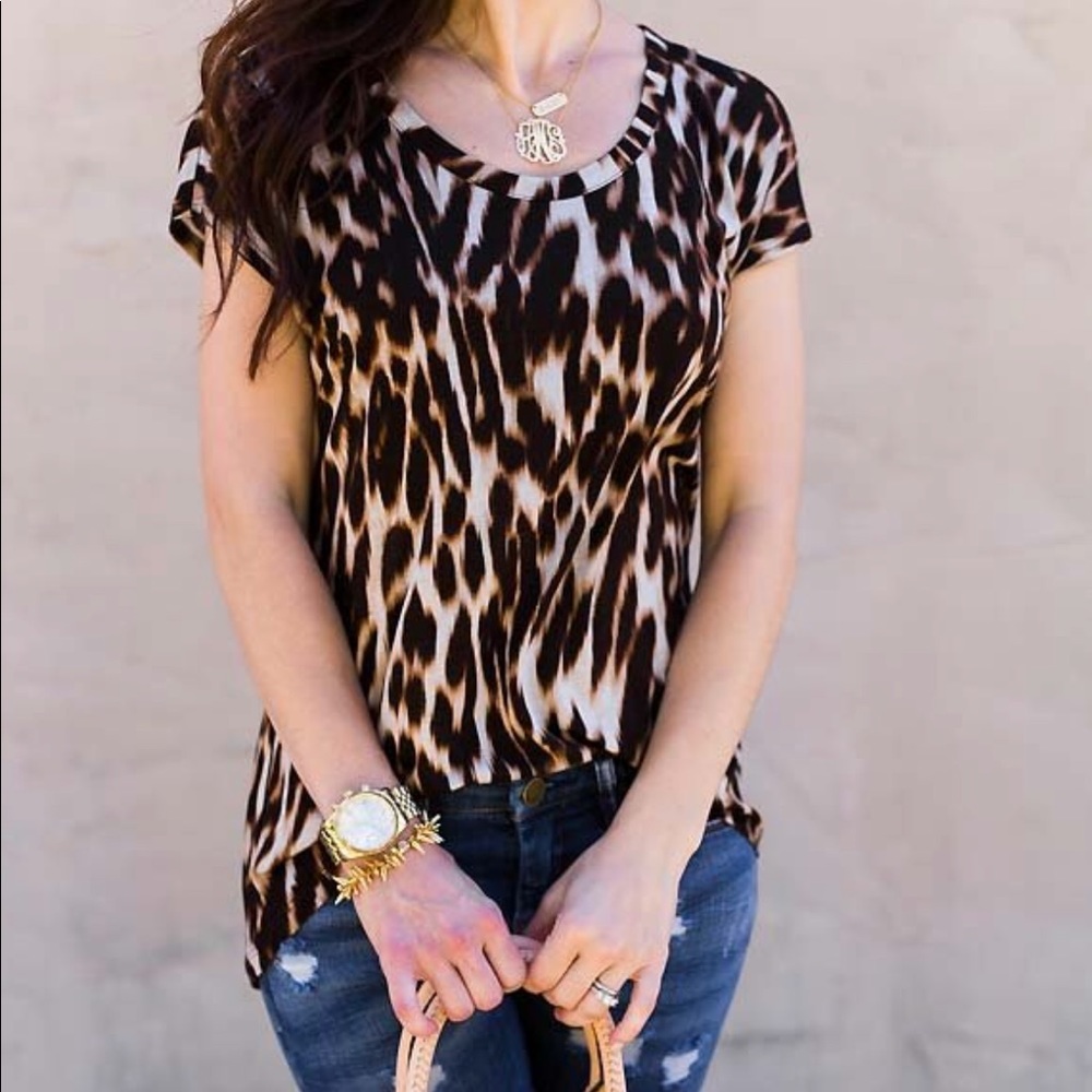Leopard print tee